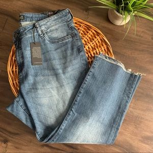 NWT KUT from The Kloth KelseyFlare Jeans